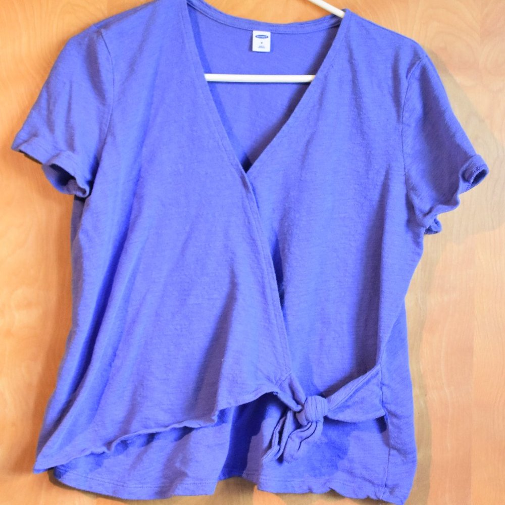Old Navy - Medium Blue - V-Neck - Crossed Tee